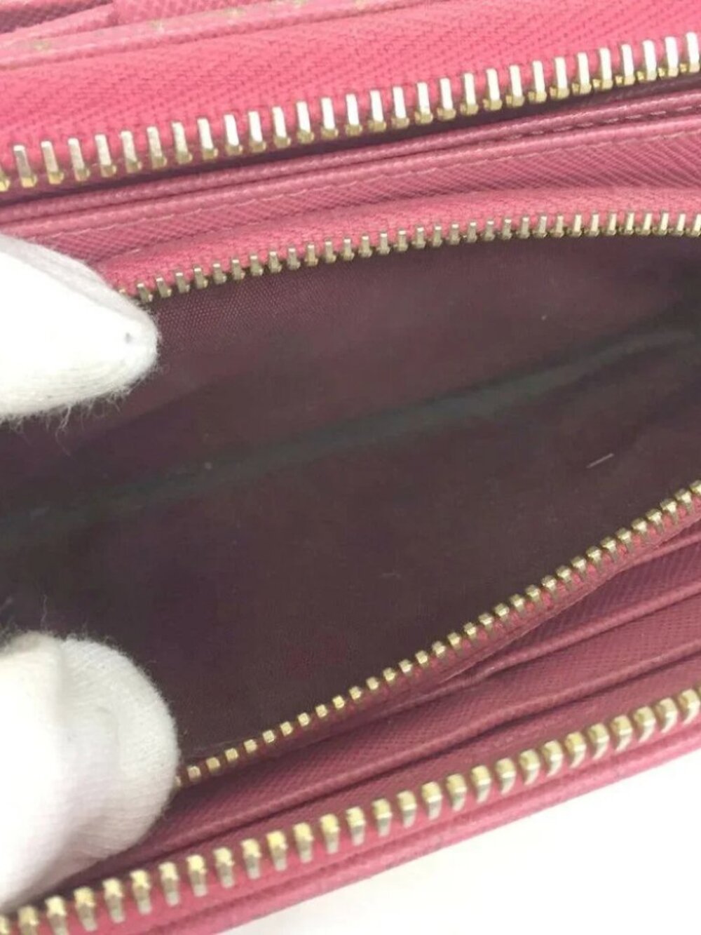 100% Authentic PRADA Saffiano Ribbon Leather Long - Picture 9 of 11